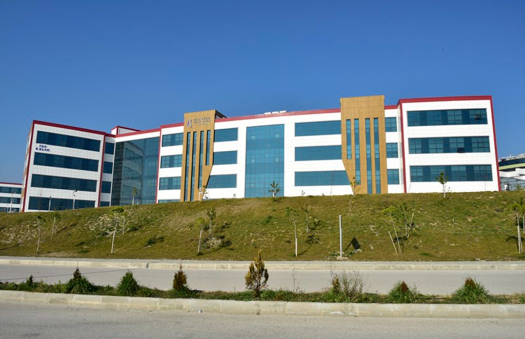Celal Bayar Üniversitesi Mühendislik ve İdari Birimler Fakültesi